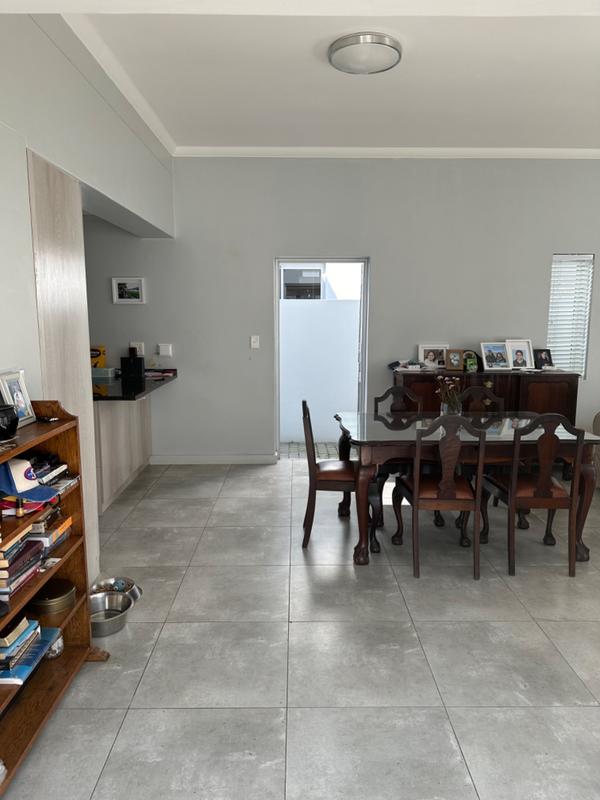 To Let 3 Bedroom Property for Rent in Lemoenkloof Western Cape